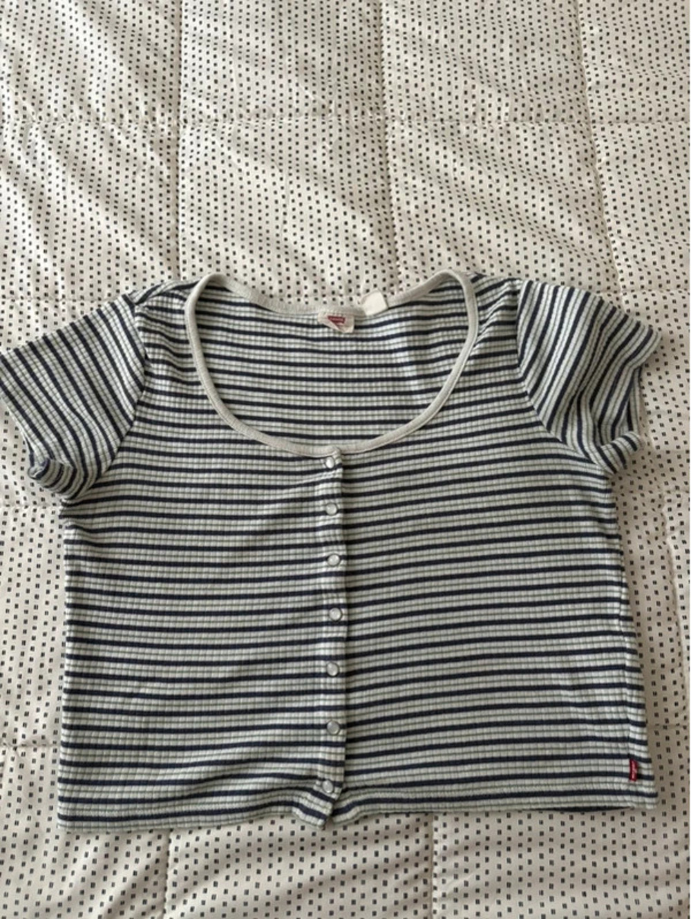 Levi’s button up tee